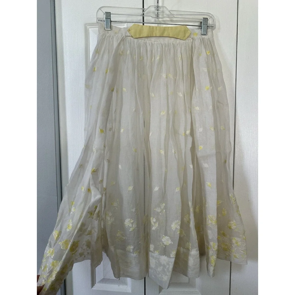 Vintage Half Apron sheer fabric Embroidered Floral